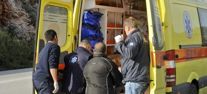 Συγκλονιστικό: Ξυλοκοπούσαν διασώστες του ΕΚΑΒ την ώρα που έκαναν συμπιέσεις σε θύμα ανακοπής